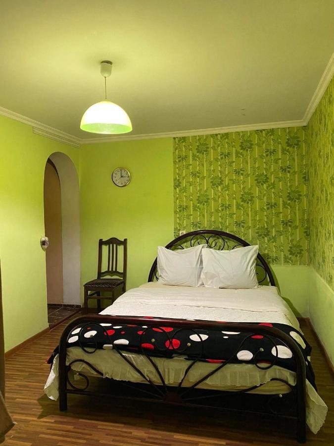 Guest House Khatuna Borjomi Eksteriør bilde